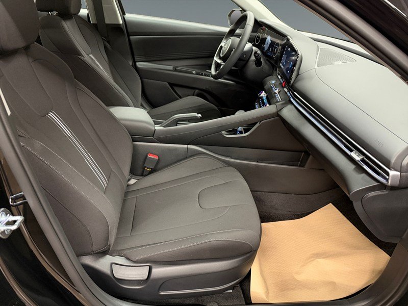 2026 Hyundai Elantra Preferred IVT w/Tech Pkg