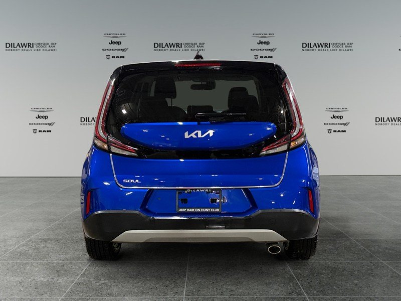 2023 Kia Soul EX IVT