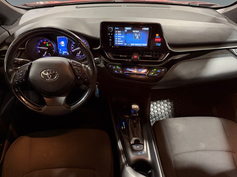 2018 Toyota C-HR FWD XLE