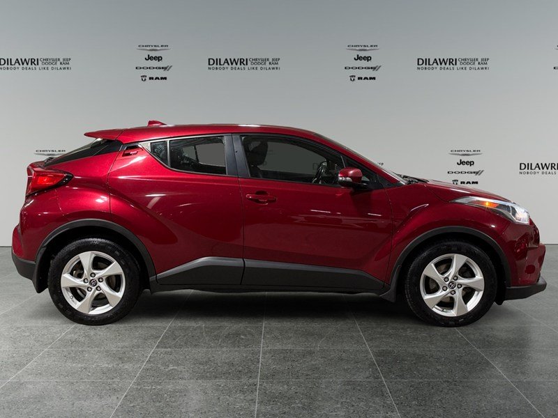 2018 Toyota C-HR FWD XLE