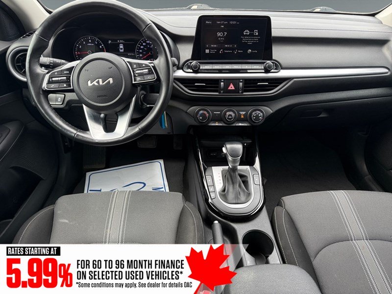 2023 Kia Forte EX IVT