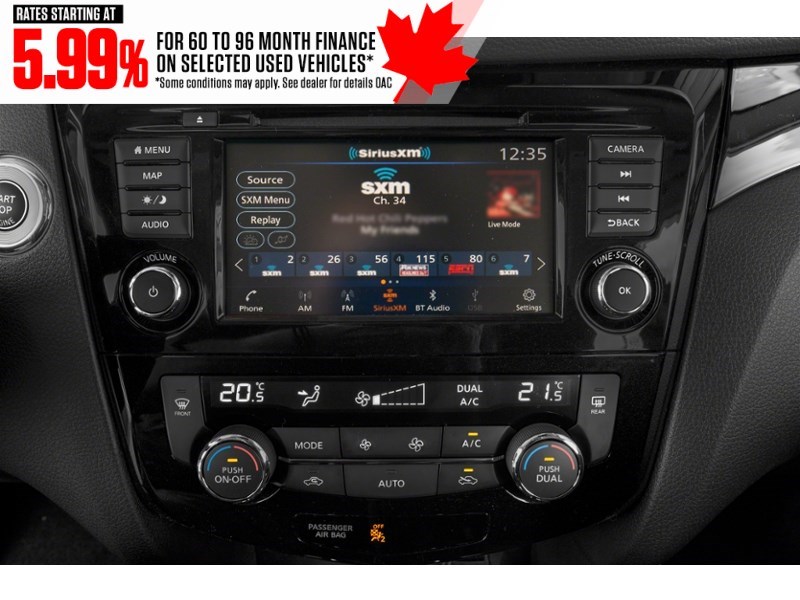 2023 Nissan Qashqai AWD SL CVT Interior Shot 3
