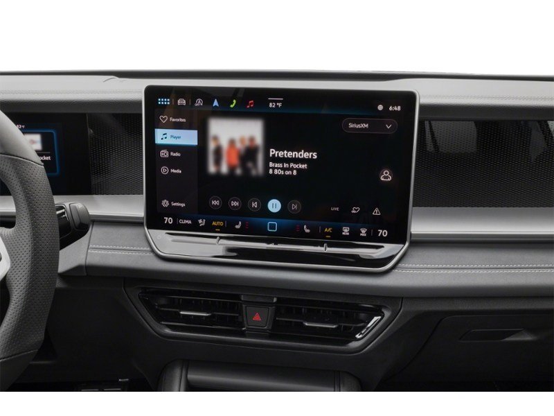 2026 Volkswagen Tiguan Comfortline R-Line Black Edition 4MOTION Interior Shot 2