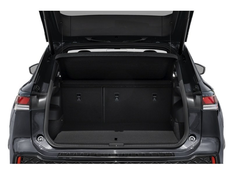 2026 Volkswagen Tiguan Comfortline R-Line Black Edition 4MOTION Exterior Shot 4